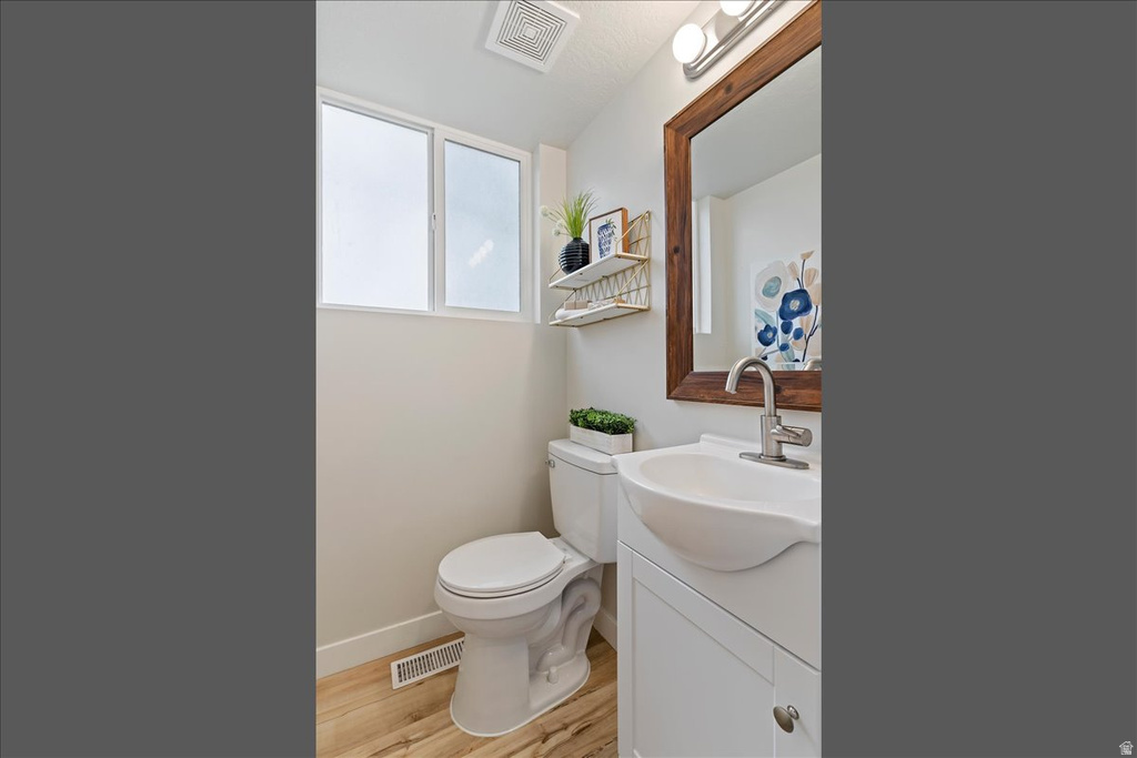 2569 N 2900 E Layton, UT 84040