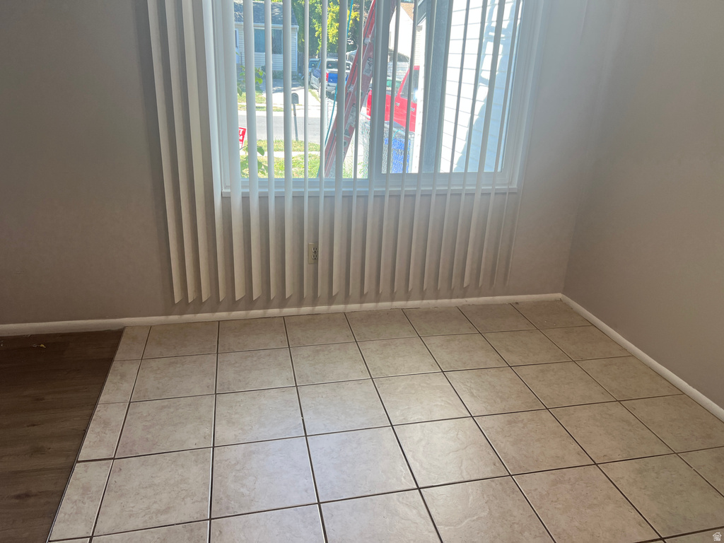 1359 W TWIN OAKS DR West Jordan, UT 84088