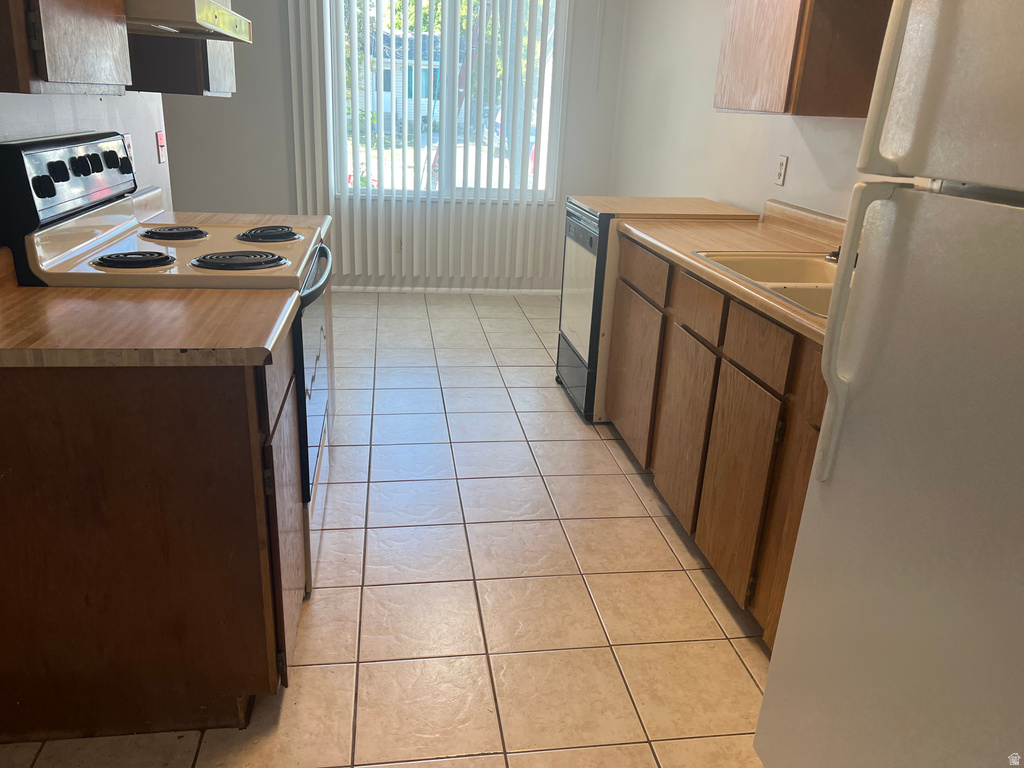 1359 W TWIN OAKS DR West Jordan, UT 84088