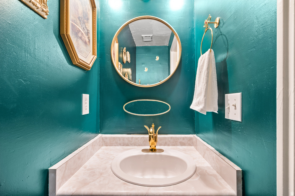 3427 W 3440 S West Valley City, UT 84119