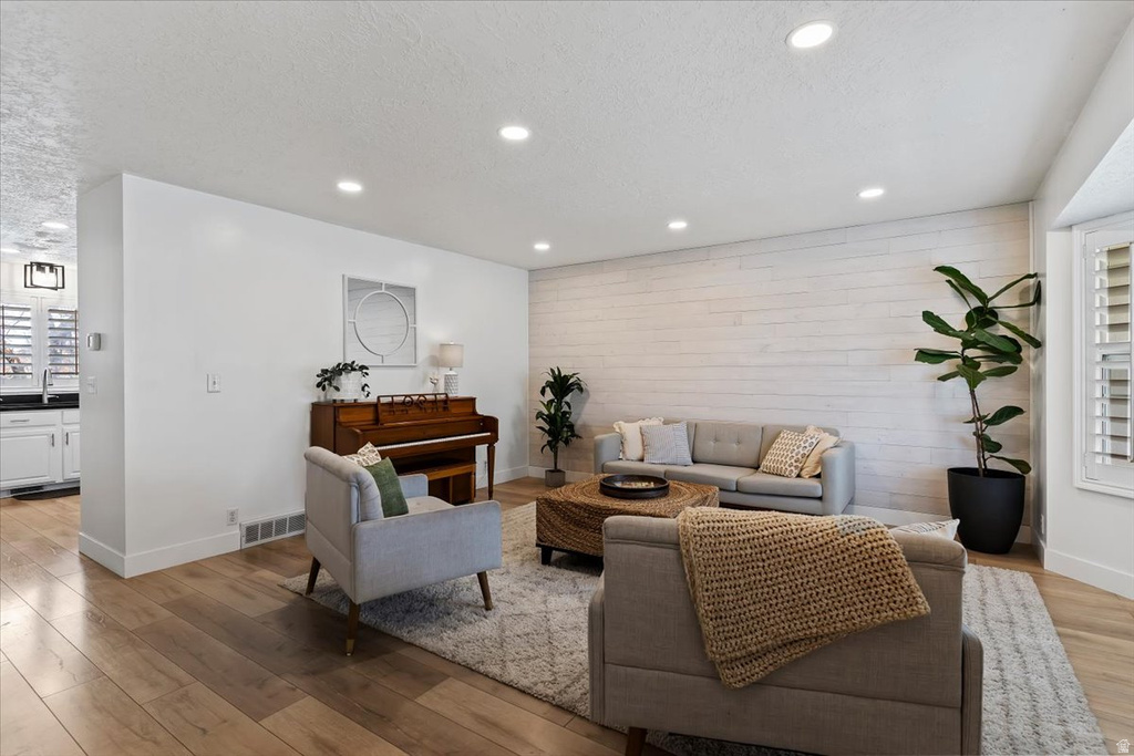 1351 E BAER RD Fruit Heights, UT 84037