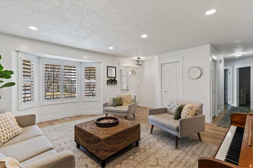 1351 E BAER RD Fruit Heights, UT 84037