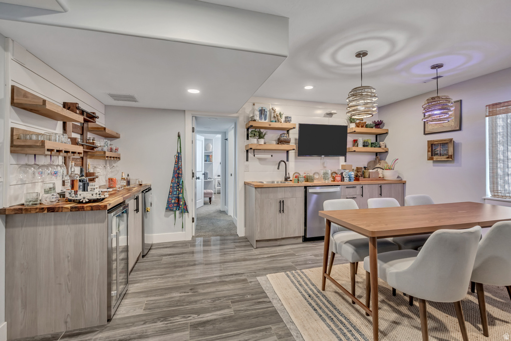 8223 S 1000 E Sandy, UT 84094