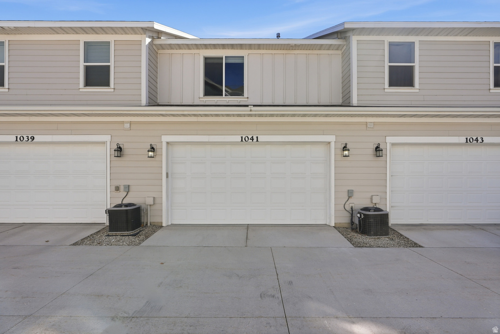 1041 W PAINTED HORSE LN Bluffdale, UT 84065