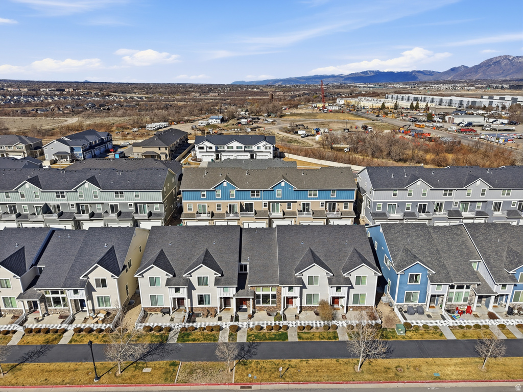 1041 W PAINTED HORSE LN Bluffdale, UT 84065