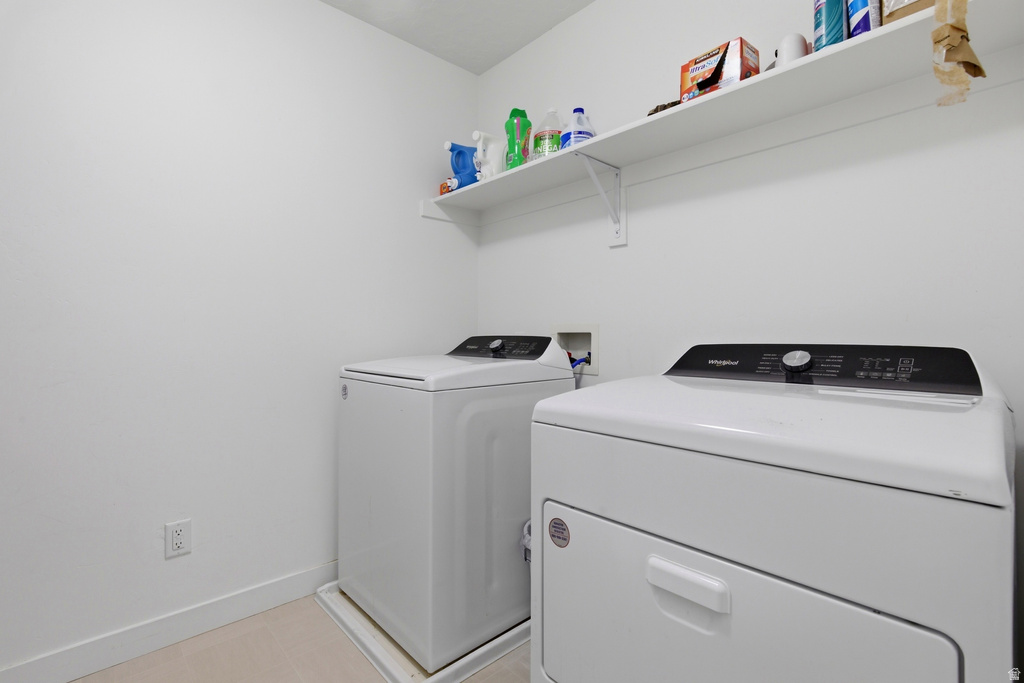 375 W PALOMINO WAY Stansbury Park, UT 84074