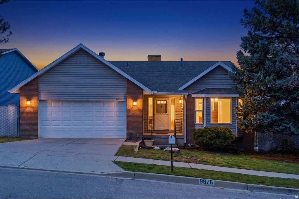 9976 S TAMARA ST Sandy, UT 84094