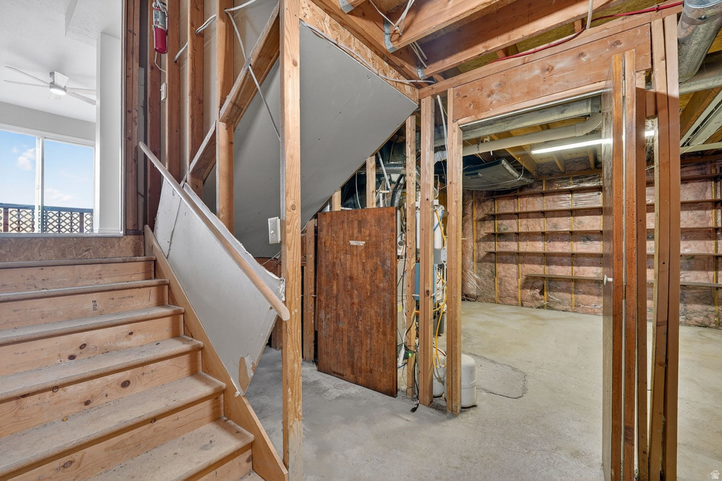 9976 S TAMARA ST Sandy, UT 84094