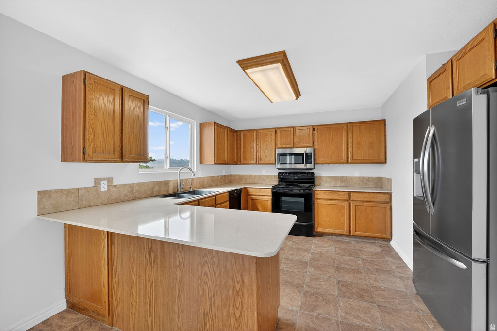 9976 S TAMARA ST Sandy, UT 84094