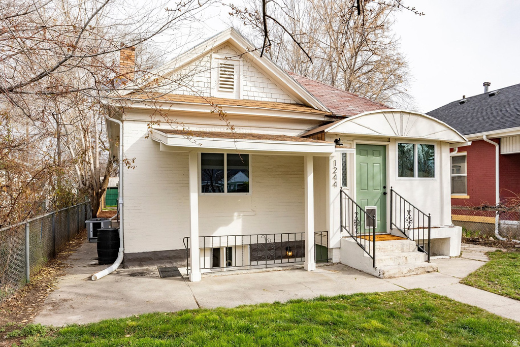 1244 W INDIANA AVE Salt Lake City, UT 84104