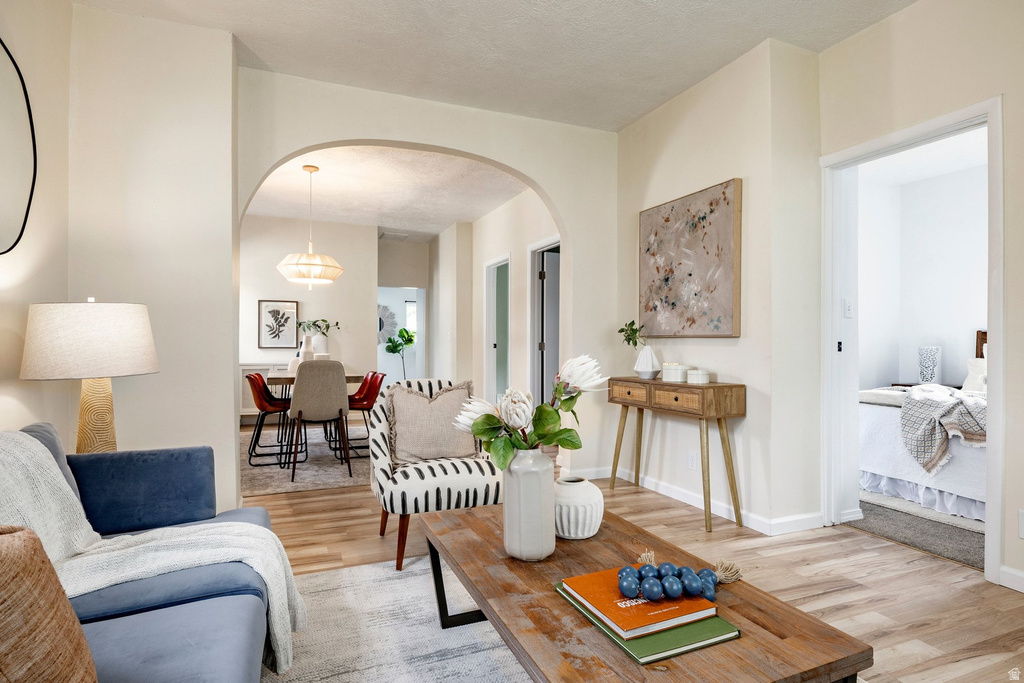 1244 W INDIANA AVE Salt Lake City, UT 84104