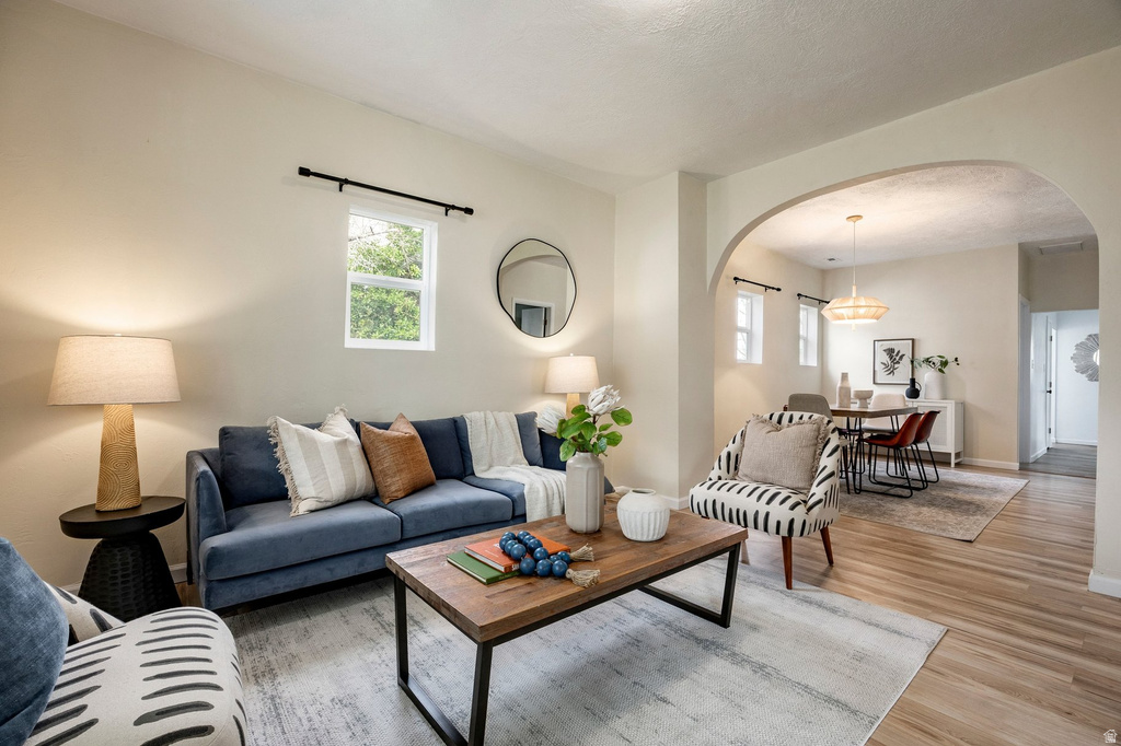 1244 W INDIANA AVE Salt Lake City, UT 84104