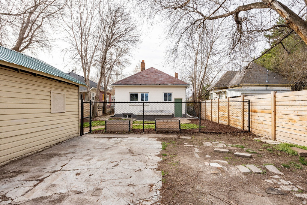 1244 W INDIANA AVE Salt Lake City, UT 84104