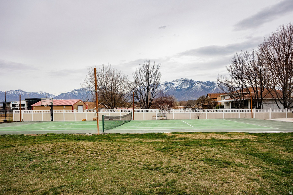 1420 W JORDAN HILLS DR South Jordan, UT 84095