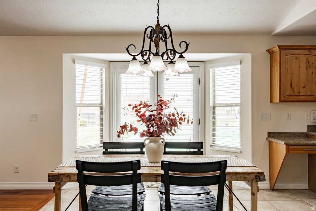 1420 W JORDAN HILLS DR South Jordan, UT 84095