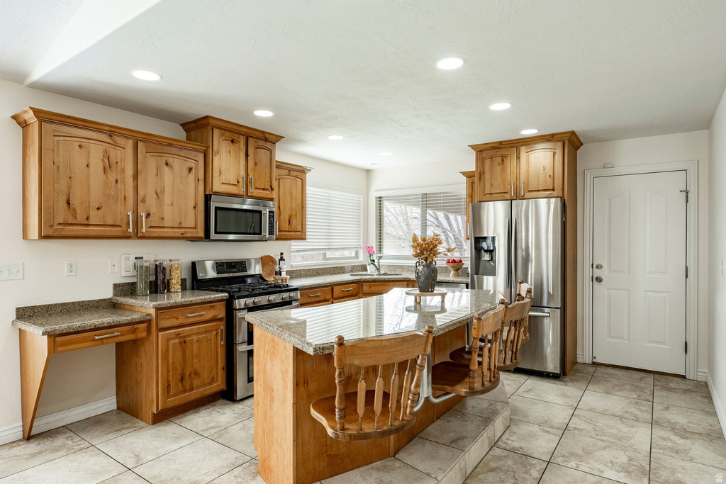 1420 W JORDAN HILLS DR South Jordan, UT 84095