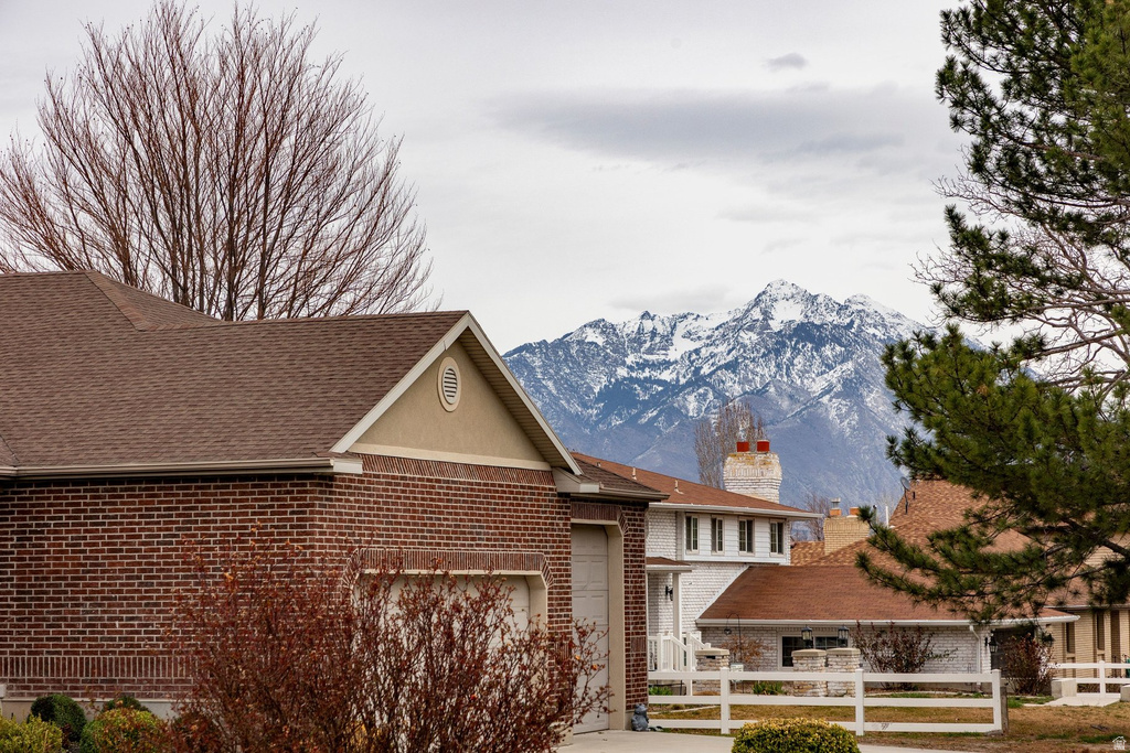 1420 W JORDAN HILLS DR South Jordan, UT 84095