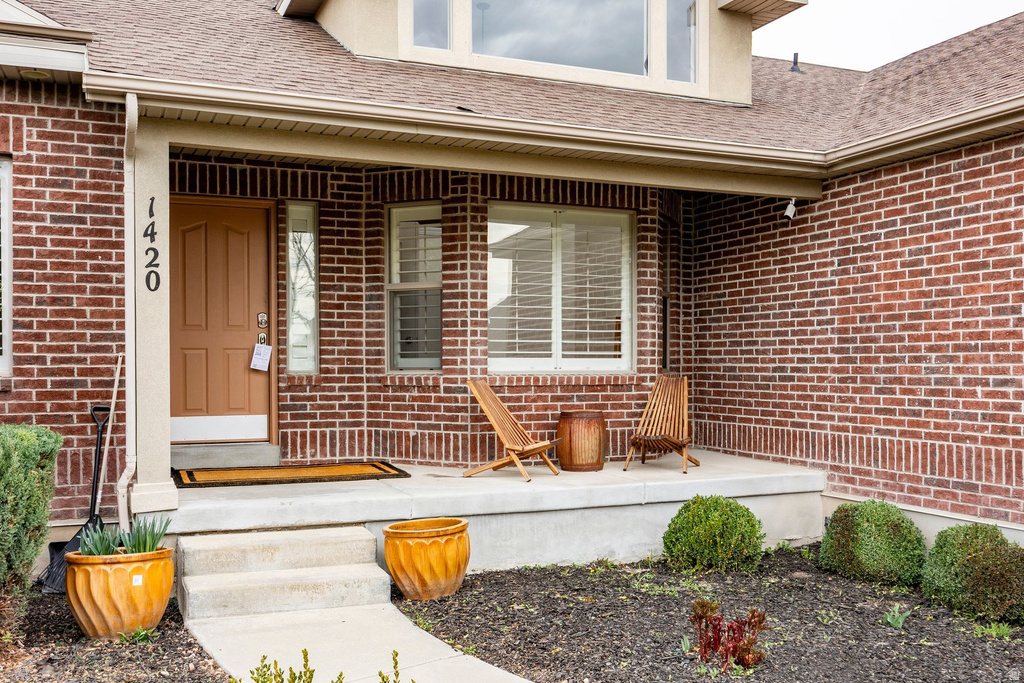 1420 W JORDAN HILLS DR South Jordan, UT 84095