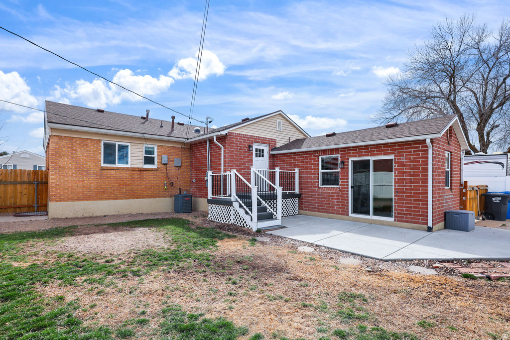 80 W 4300 S Washington Terrace, UT 84405