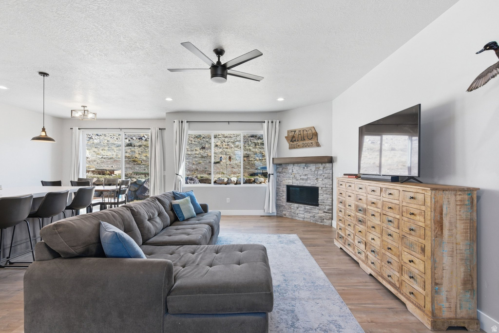 2313 E PATRIOT DR Eagle Mountain, UT 84005