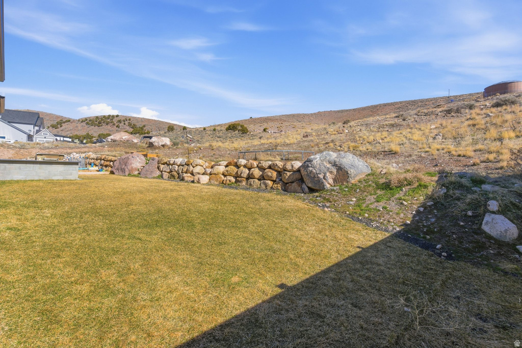 2313 E PATRIOT DR Eagle Mountain, UT 84005