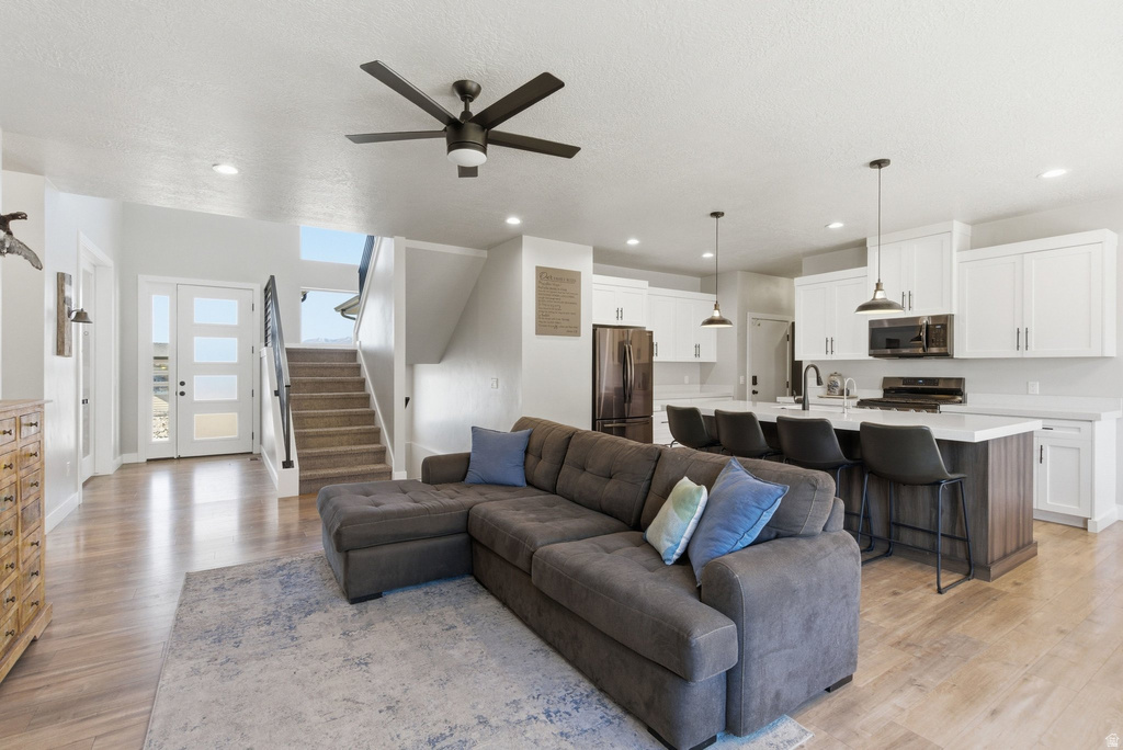 2313 E PATRIOT DR Eagle Mountain, UT 84005