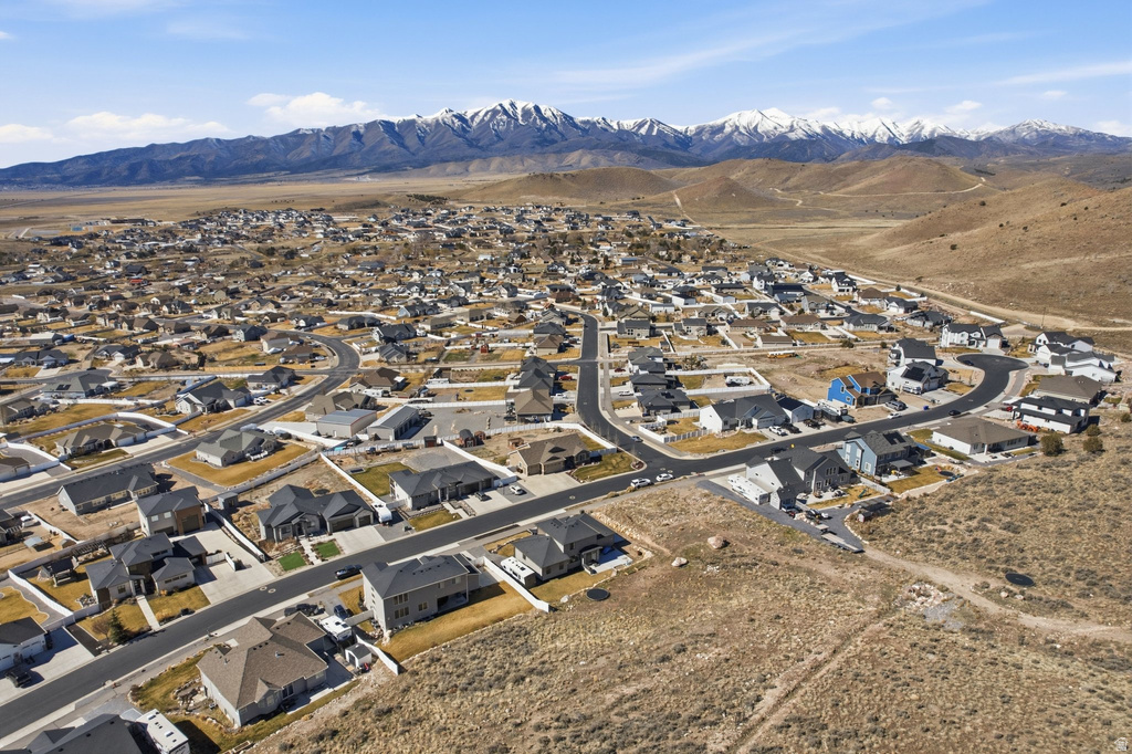 2313 E PATRIOT DR Eagle Mountain, UT 84005