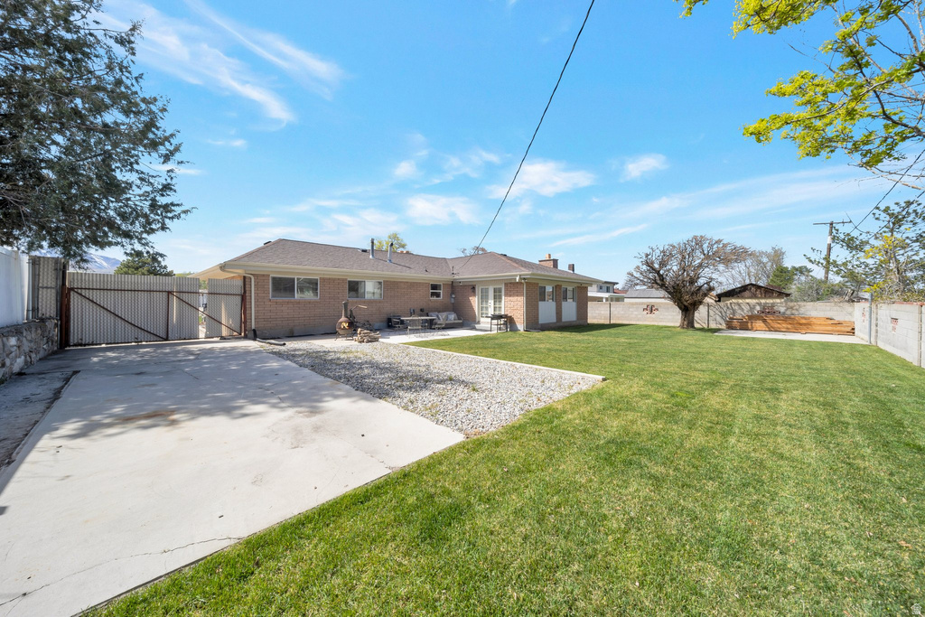 3281 S BROADWAY ST Magna, UT 84044