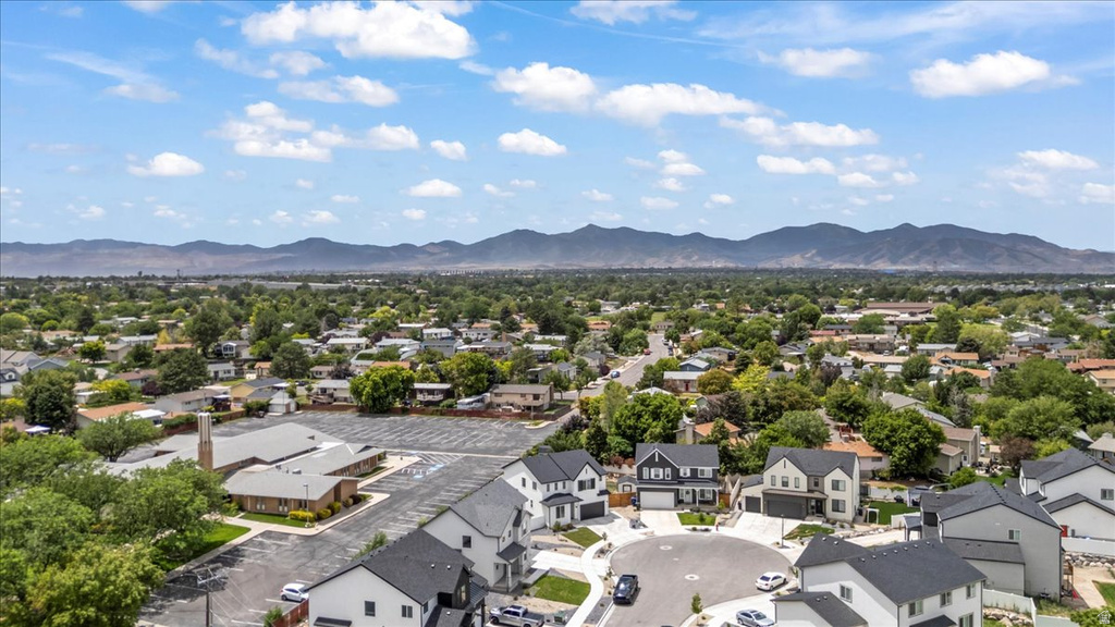 4892 S SNARR HAVEN CT Taylorsville, UT 84129