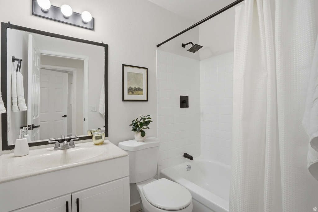 3675 W TOULOUSE West Valley City, UT 84120