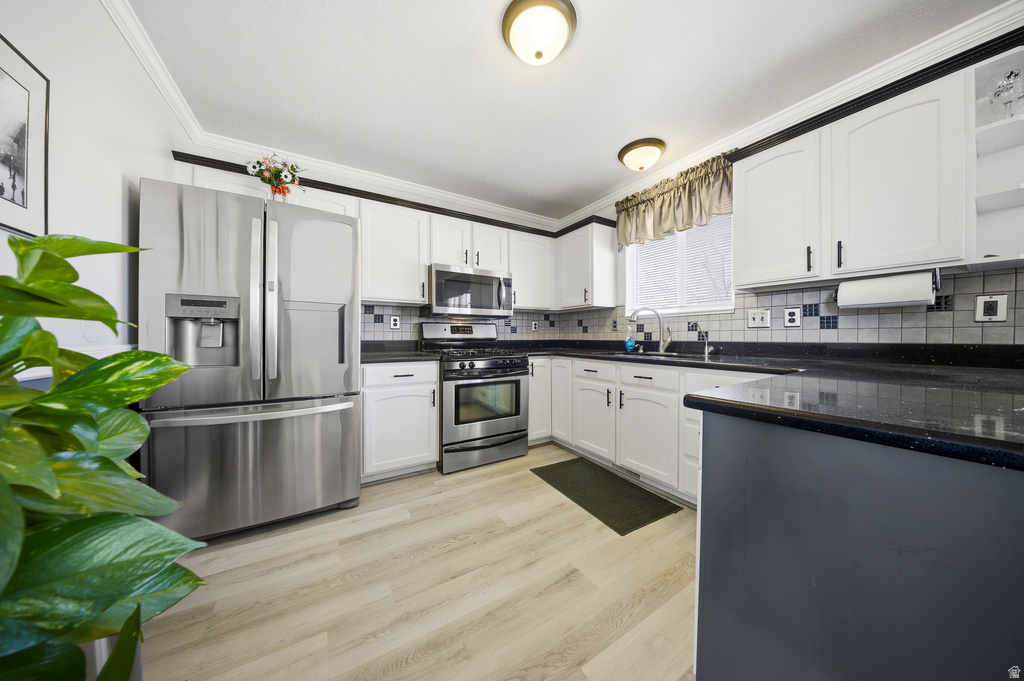 3878 W 4700 S Roy, UT 84067