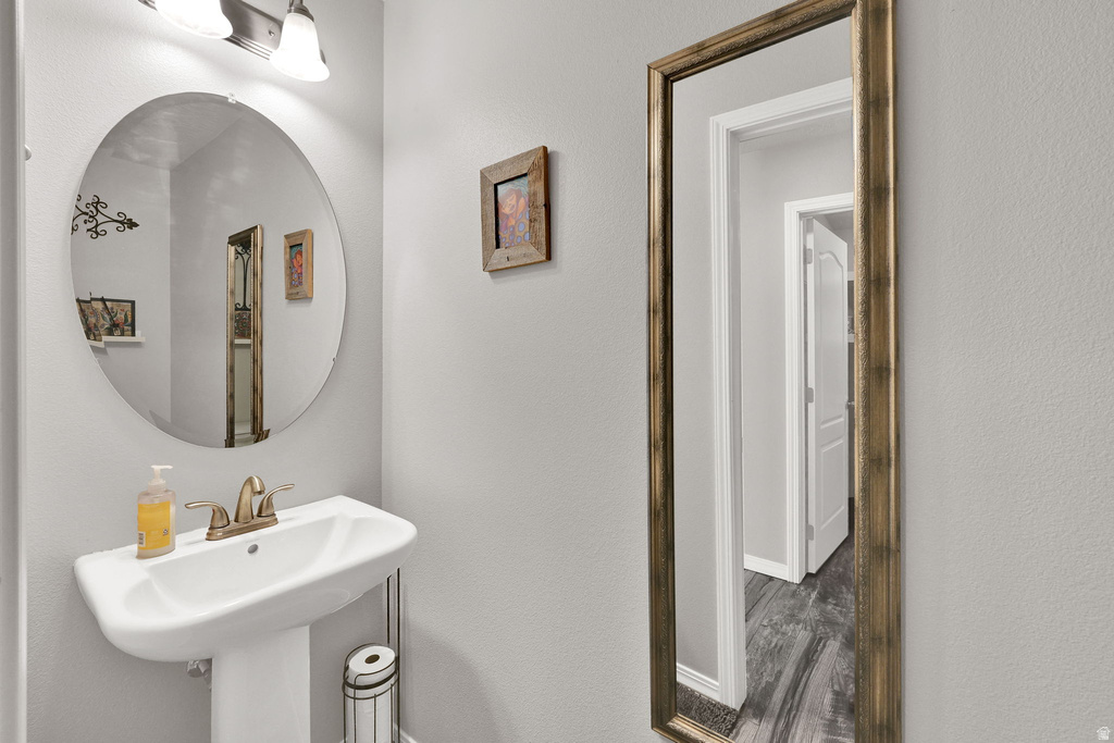 892 N FLINT CIR Tooele, UT 84074