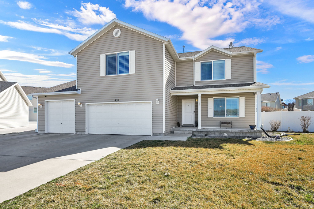 892 N FLINT CIR Tooele, UT 84074