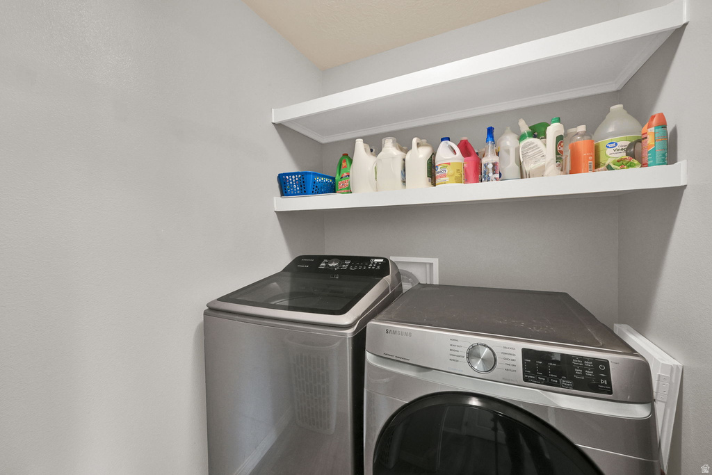 892 N FLINT CIR Tooele, UT 84074