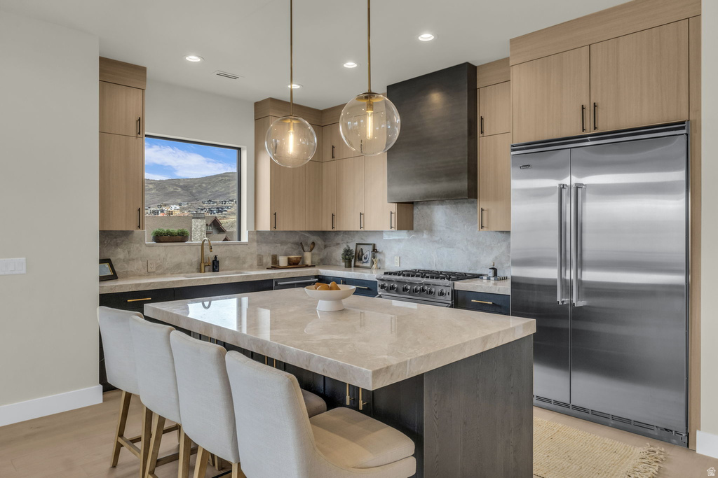 10740 N HIDEOUT TRL Hideout, UT 84036