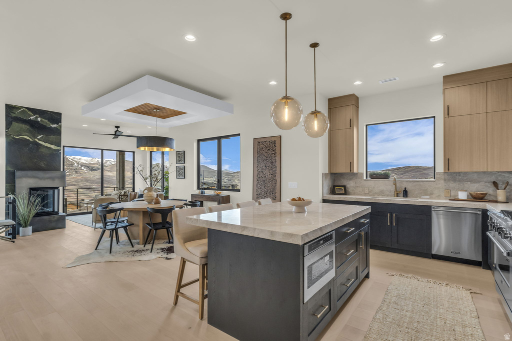 10740 N HIDEOUT TRL Hideout, UT 84036