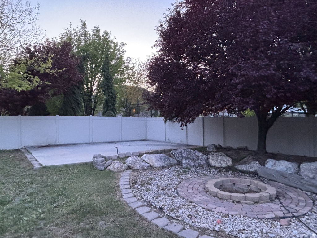 3042 W CHALK CREEK WAY South Jordan, UT 84095
