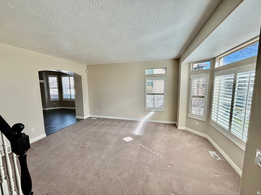 3042 W CHALK CREEK WAY South Jordan, UT 84095