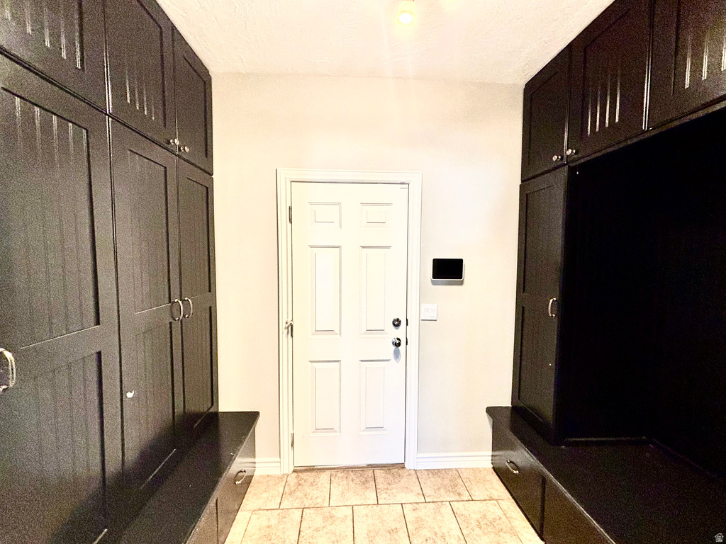 3042 W CHALK CREEK WAY South Jordan, UT 84095
