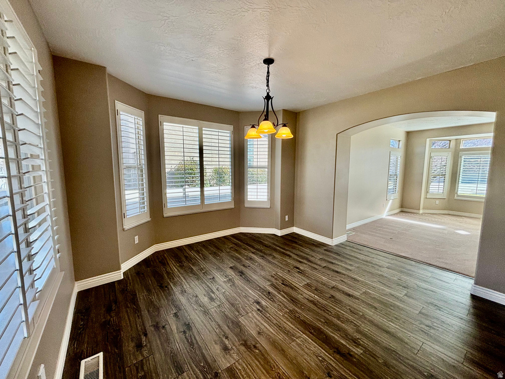 3042 W CHALK CREEK WAY South Jordan, UT 84095
