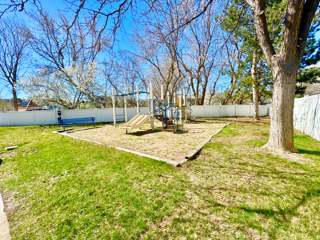 848 E BRISTLE PINE PL #11 Millcreek, UT 84106