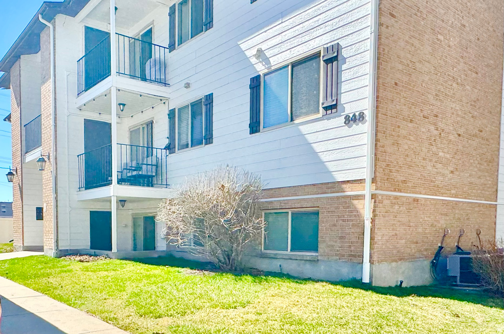 848 E BRISTLE PINE PL #11 Millcreek, UT 84106