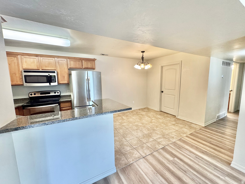 848 E BRISTLE PINE PL #11 Millcreek, UT 84106