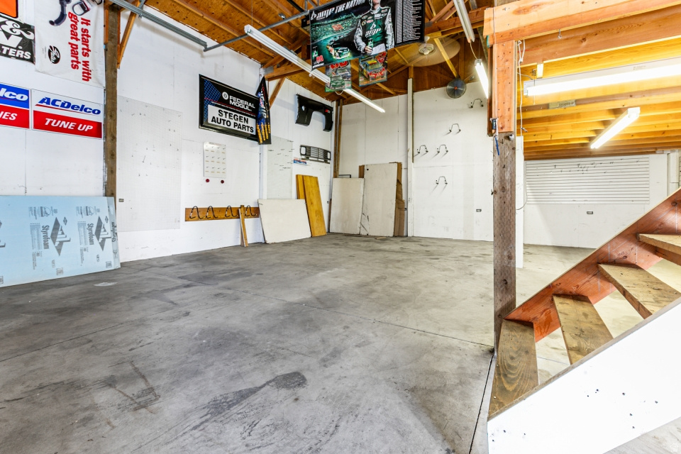 2001 N 400 W Sunset, UT 84015