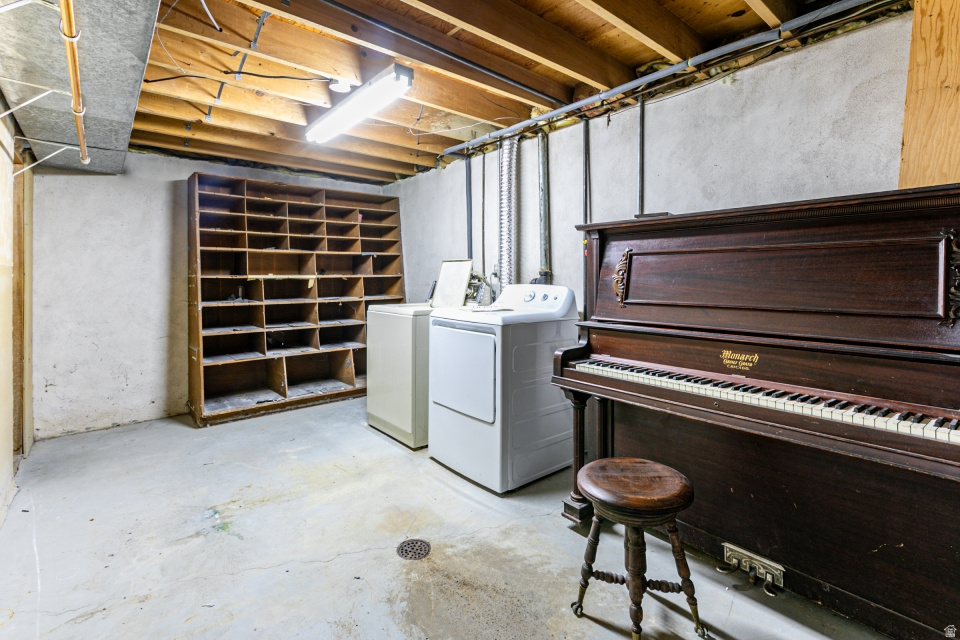 2001 N 400 W Sunset, UT 84015