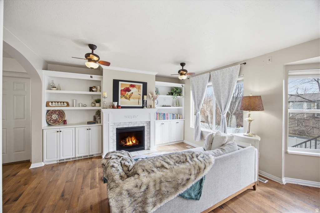 961 YORK DR North Salt Lake, UT 84054