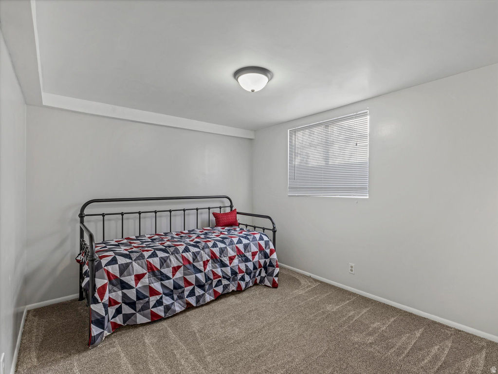 1042 E DOUGLAS Ogden, UT 84404