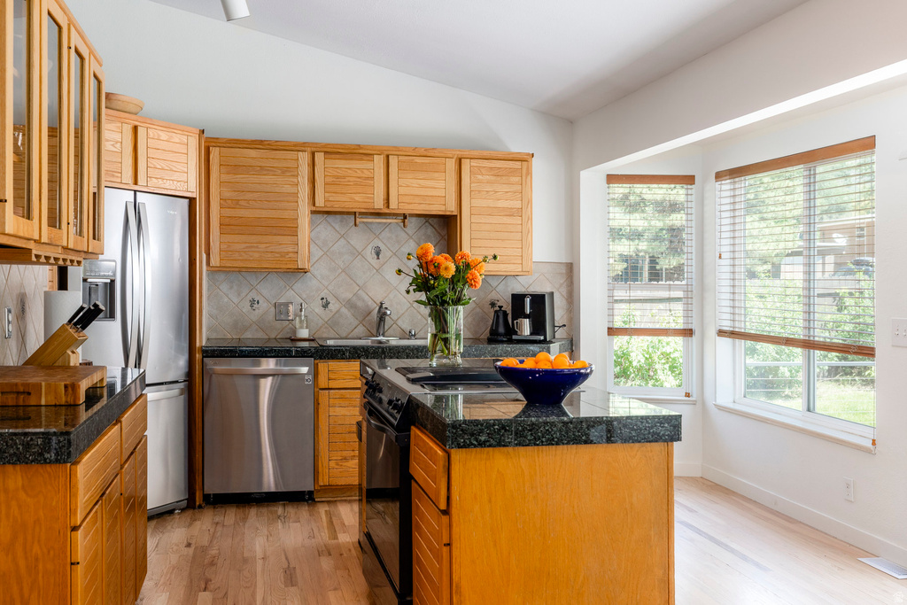 7717 S 3500 E Cottonwood Heights, UT 84121