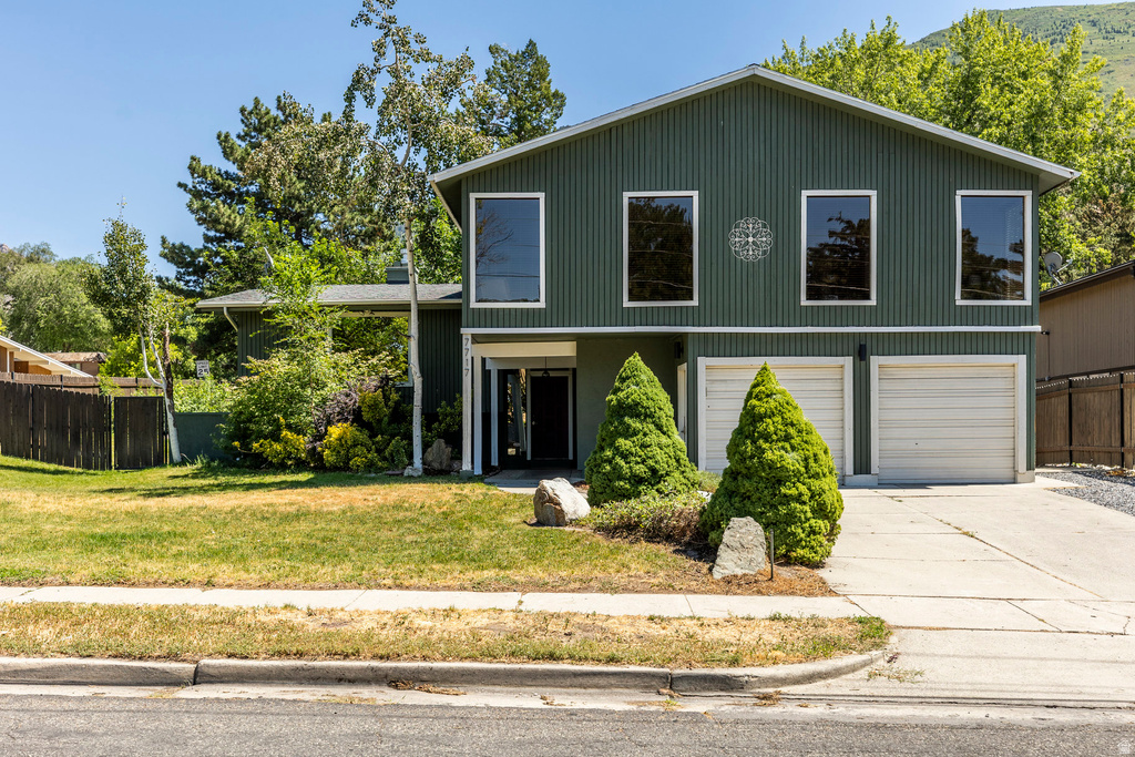 7717 S 3500 E Cottonwood Heights, UT 84121