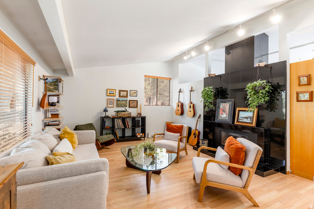 7717 S 3500 E Cottonwood Heights, UT 84121